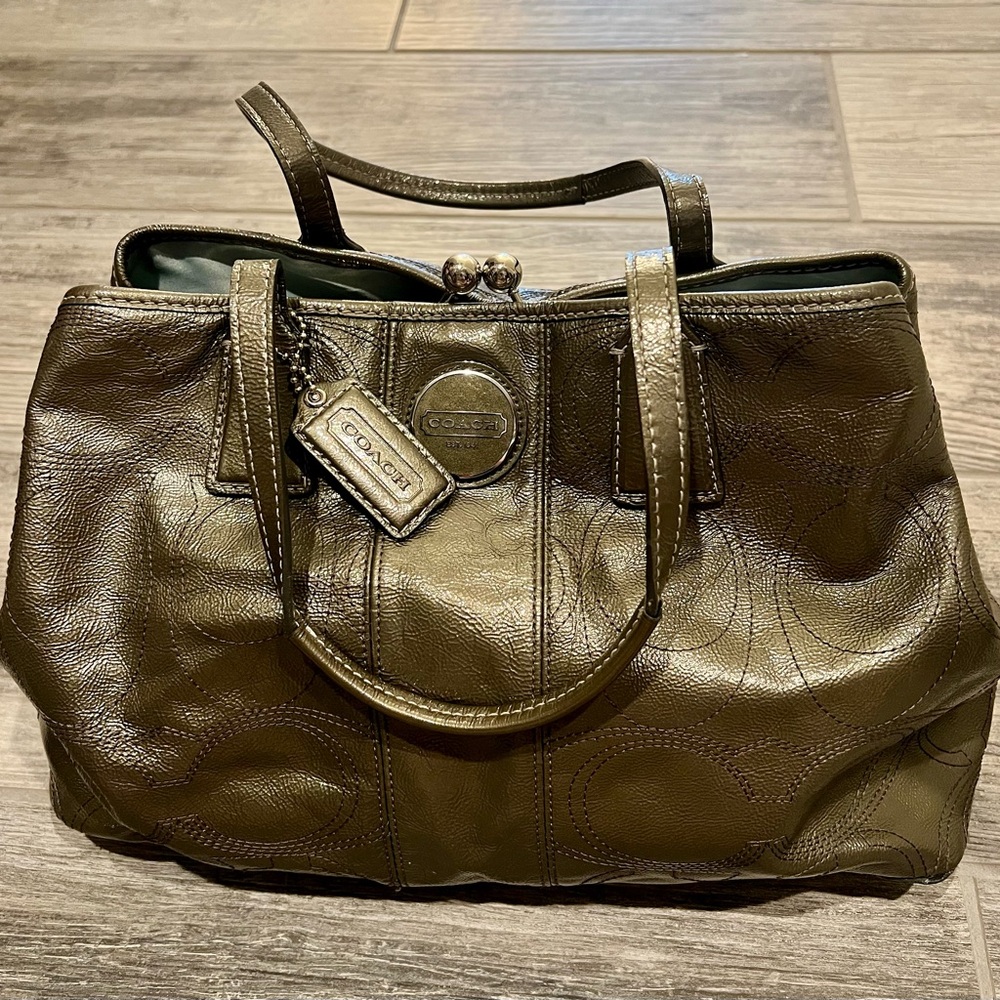 Coach Olive Green Patent Leather Kiss Lock Tote Bag